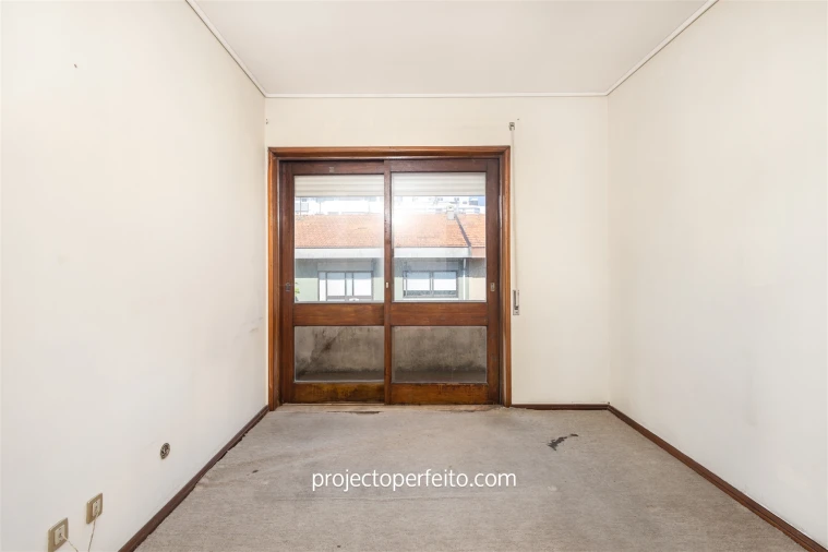 Prédio para Venda em Espinho Foto 13