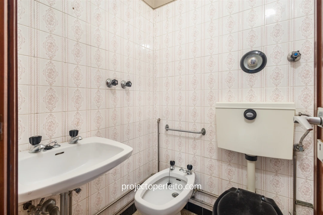 Prédio para Venda em Espinho Foto 16