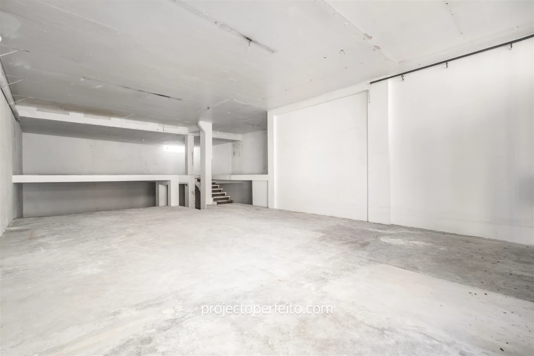 Prédio para Venda em Espinho Foto 20