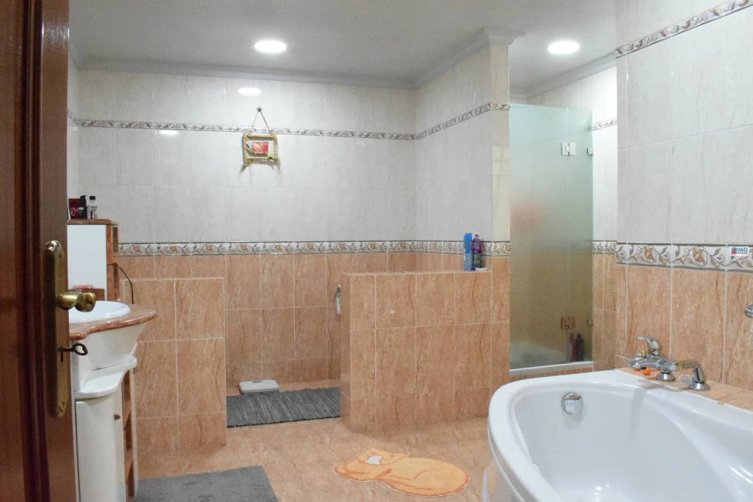 Moradia T4 para Venda em Alcaria Foto 58