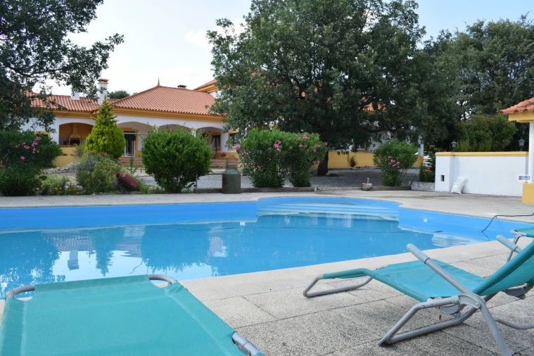 Moradia T4 para Venda em Alcaria Foto 17