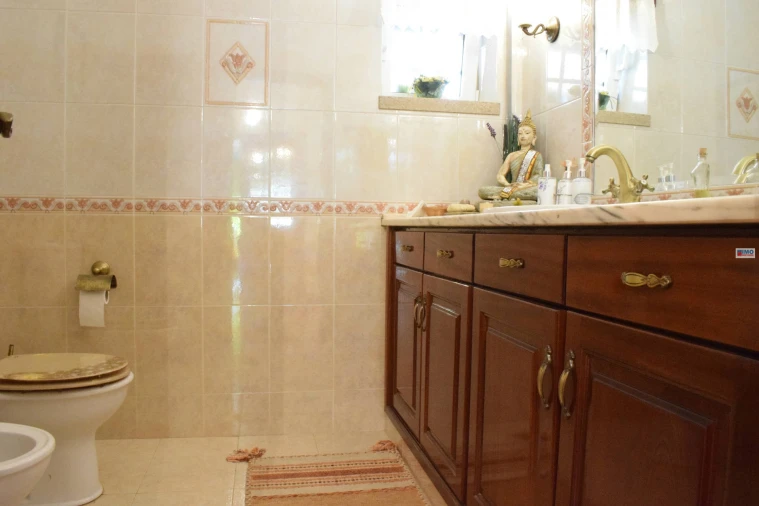 Moradia T4 para Venda em Alcaria Foto 39