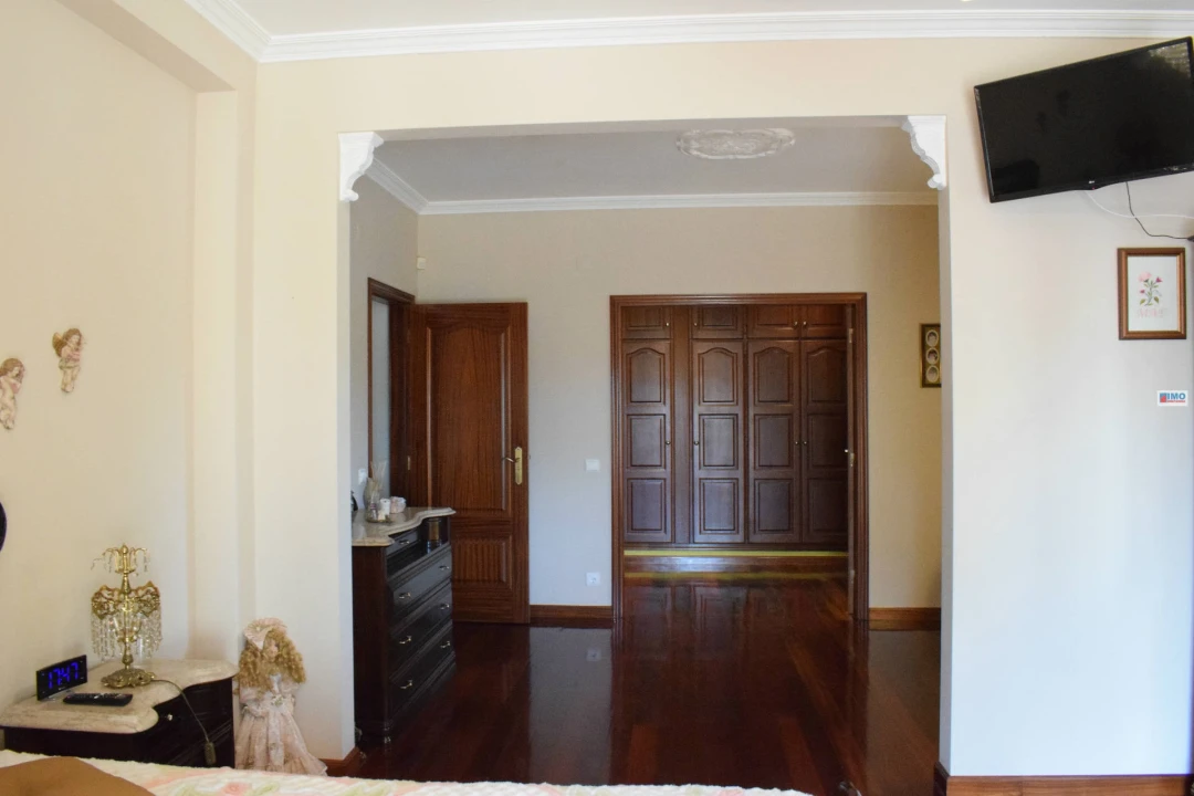 Moradia T4 para Venda em Alcaria Foto 55