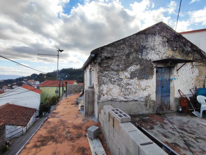 Moradia T3 para Venda em Cantar-Galo e Vila do Carvalho Foto 8