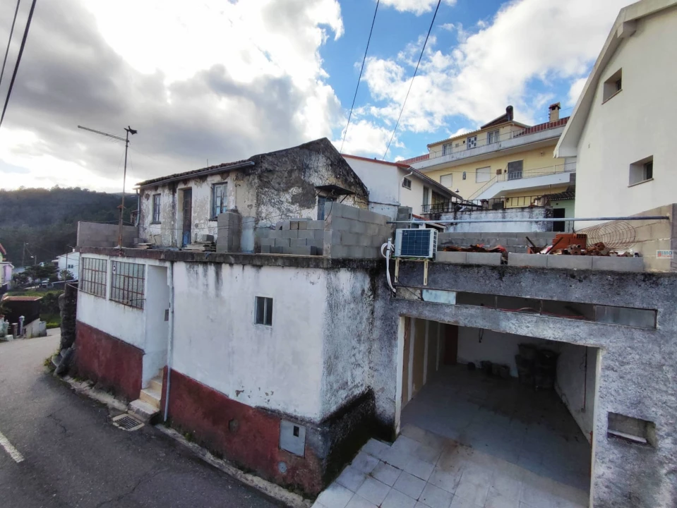 Moradia T3 para Venda em Cantar-Galo e Vila do Carvalho Foto 19