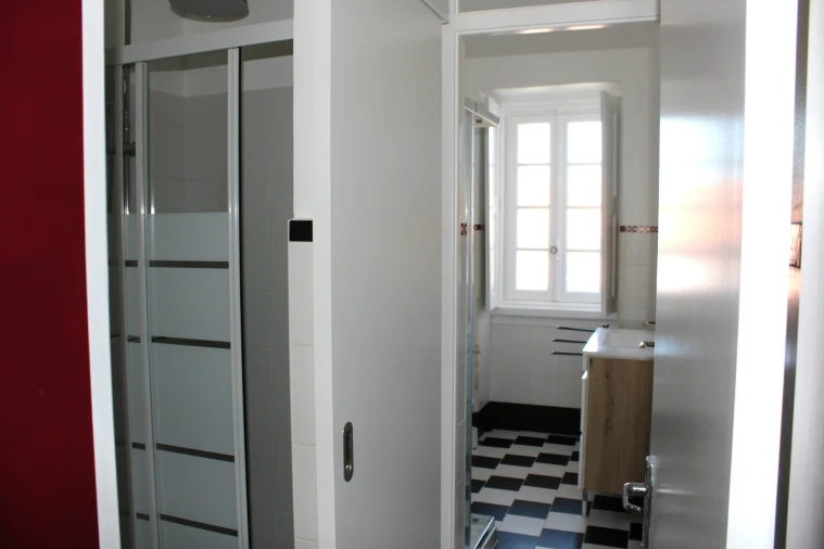 Apartamento T5 para Arrendamento em Santo Antonio dos Olivais Foto 15