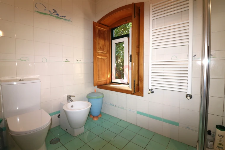 Moradia T4 para Venda em Infias Foto 30