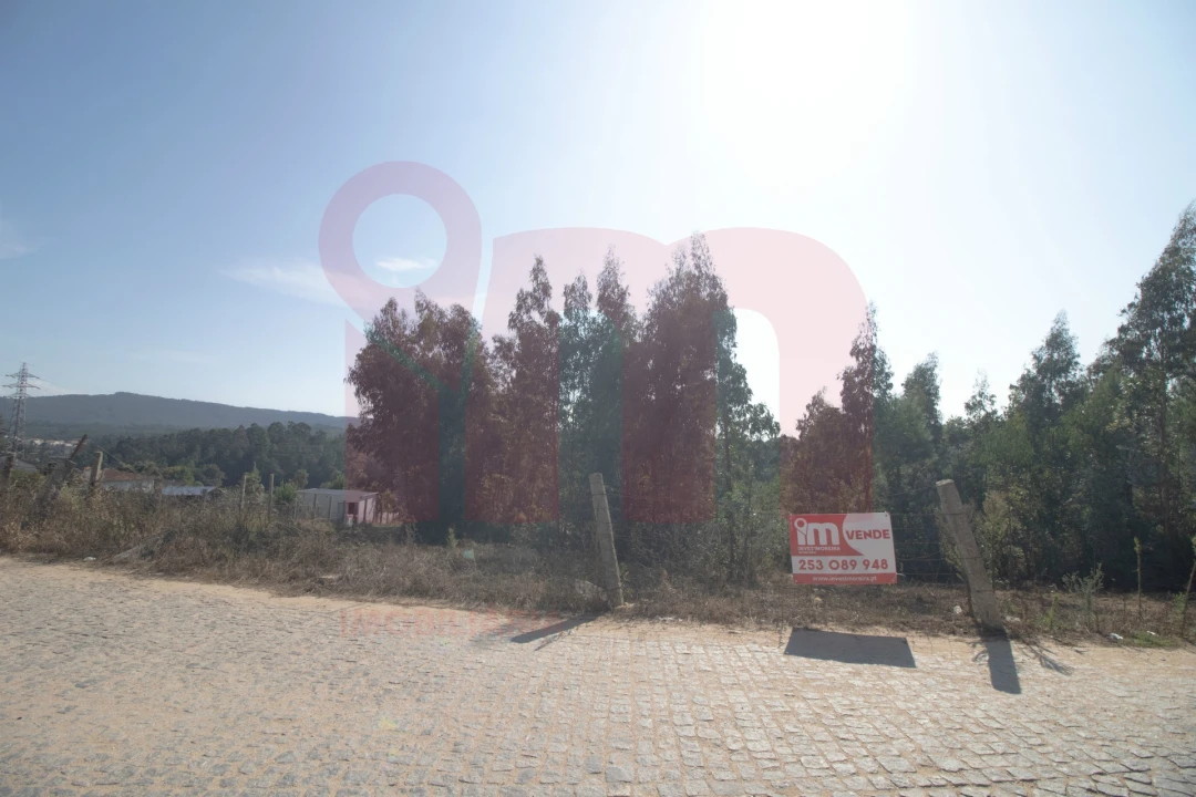 Terreno para Venda em Lama Foto 1