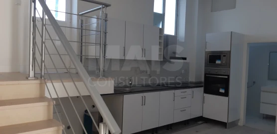 Loja para Venda em Alto do Seixalinho, Santo André e Verderena