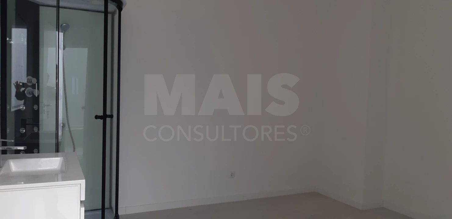 Loja para Venda em Alto do Seixalinho, Santo André e Verderena Foto 11