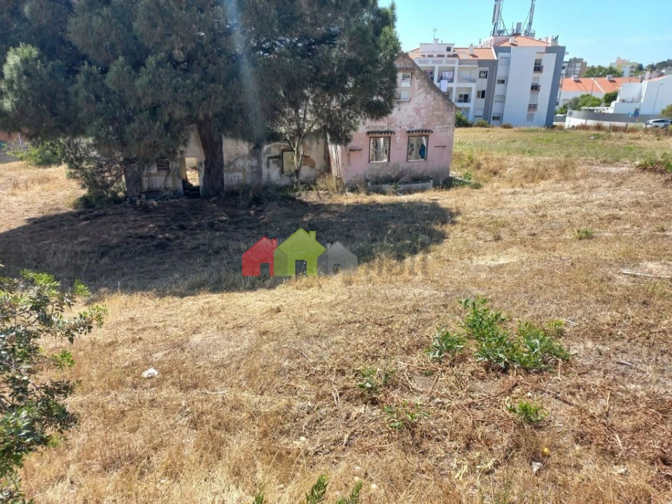 Terreno para Venda em Caparica e Trafaria Foto 13