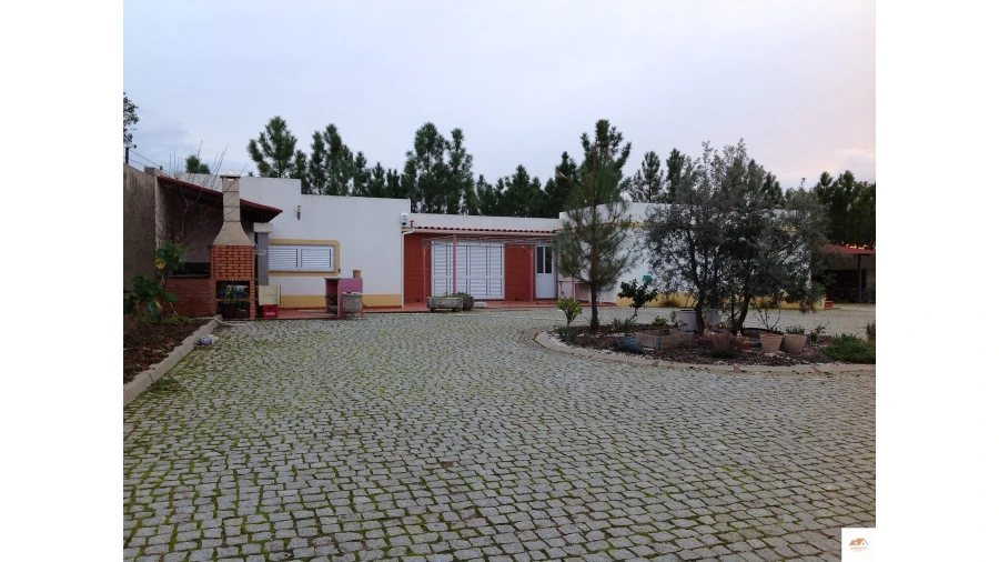 Quinta T3 para Venda em Benquerenças Foto 7