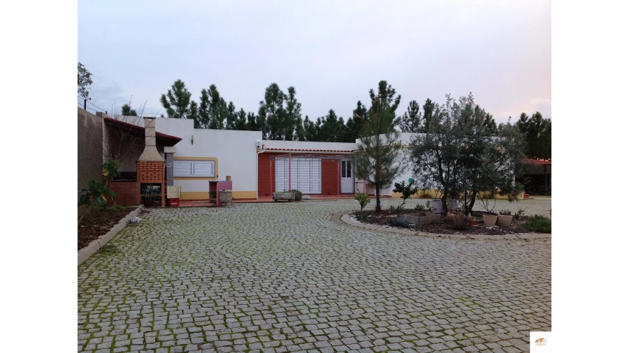 Quinta T3 para Venda em Benquerenças