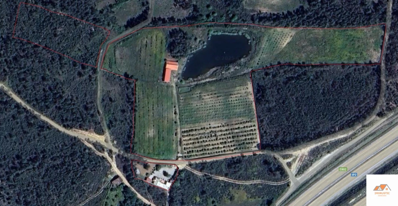 Quinta T3 para Venda em Benquerenças Foto 3