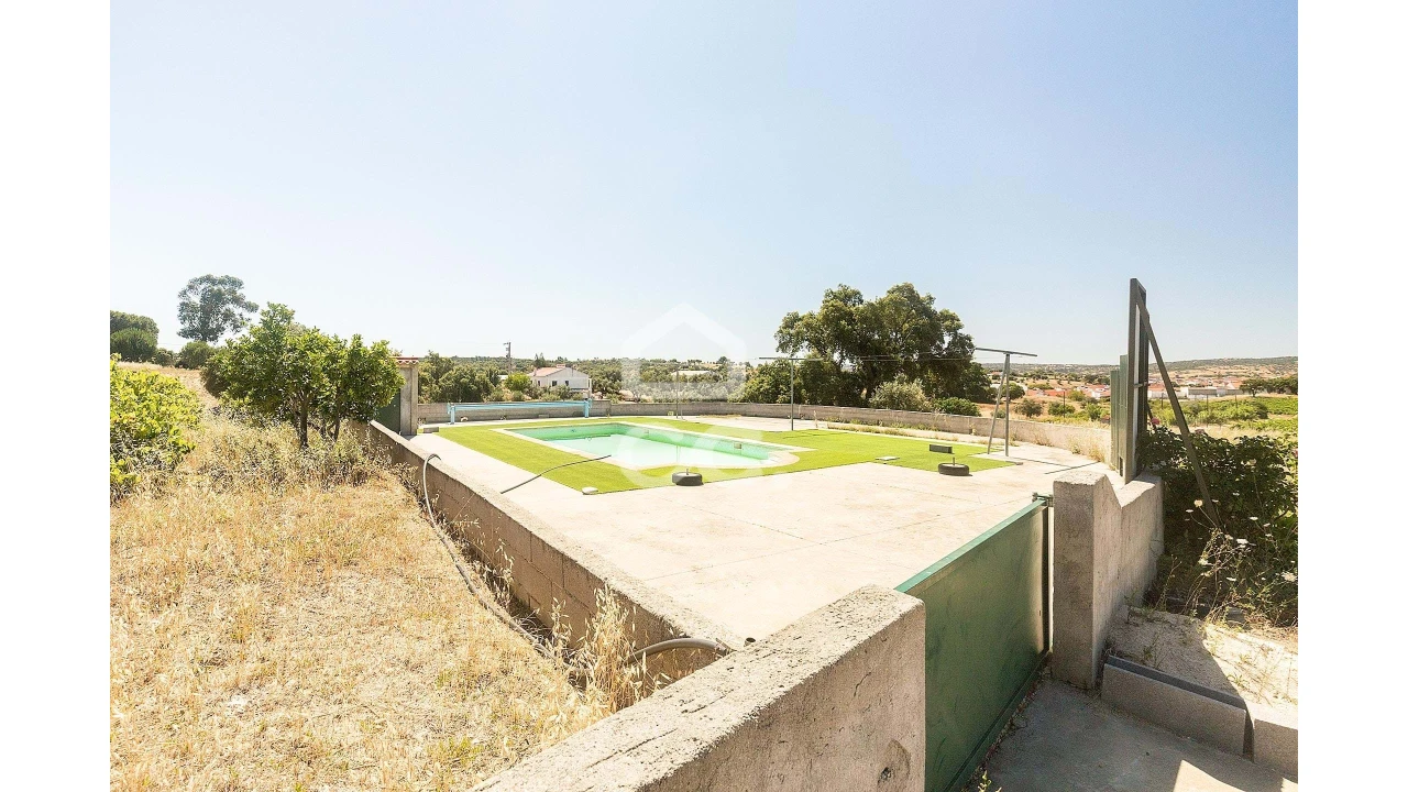 Quinta T3 para Venda em Cabeção Foto 32