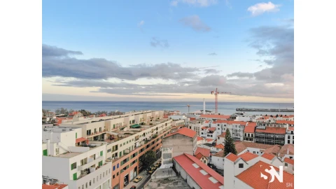 Apartamento T2 para Venda em Funchal (Se)