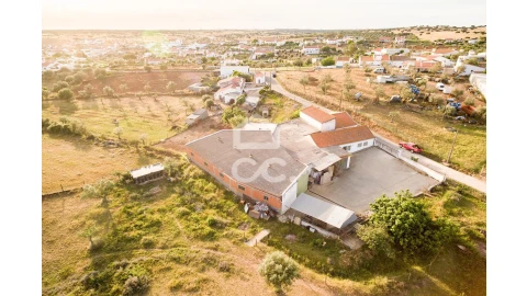 Quinta T3 para Venda em Nossa Senhora de Machede