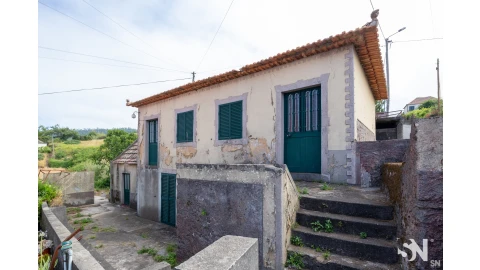 Moradia T2 para Venda em Fajã da Ovelha