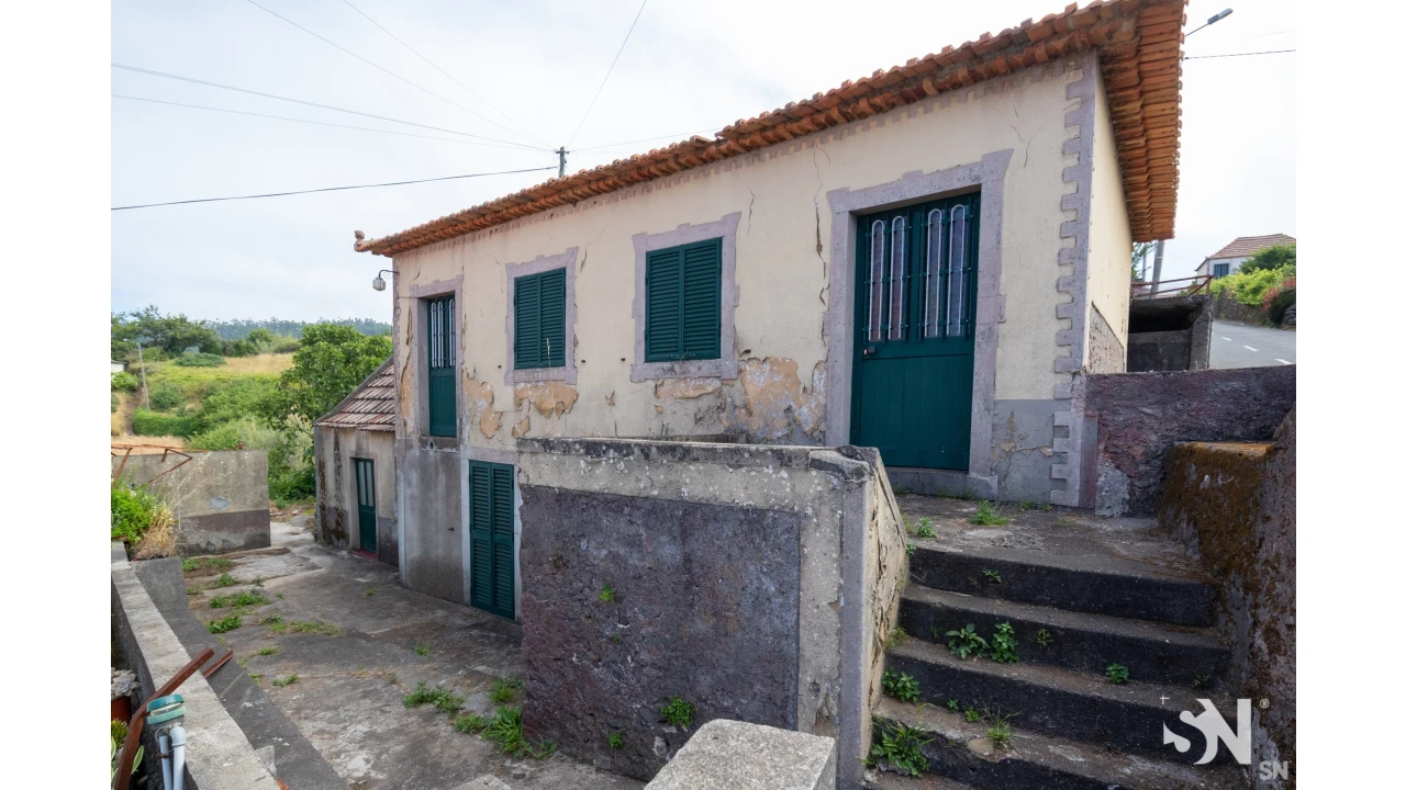 Moradia T2 para Venda em Fajã da Ovelha Foto 1