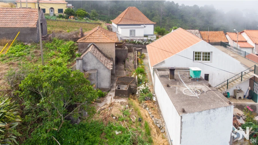 Moradia T2 para Venda em Fajã da Ovelha Foto 27