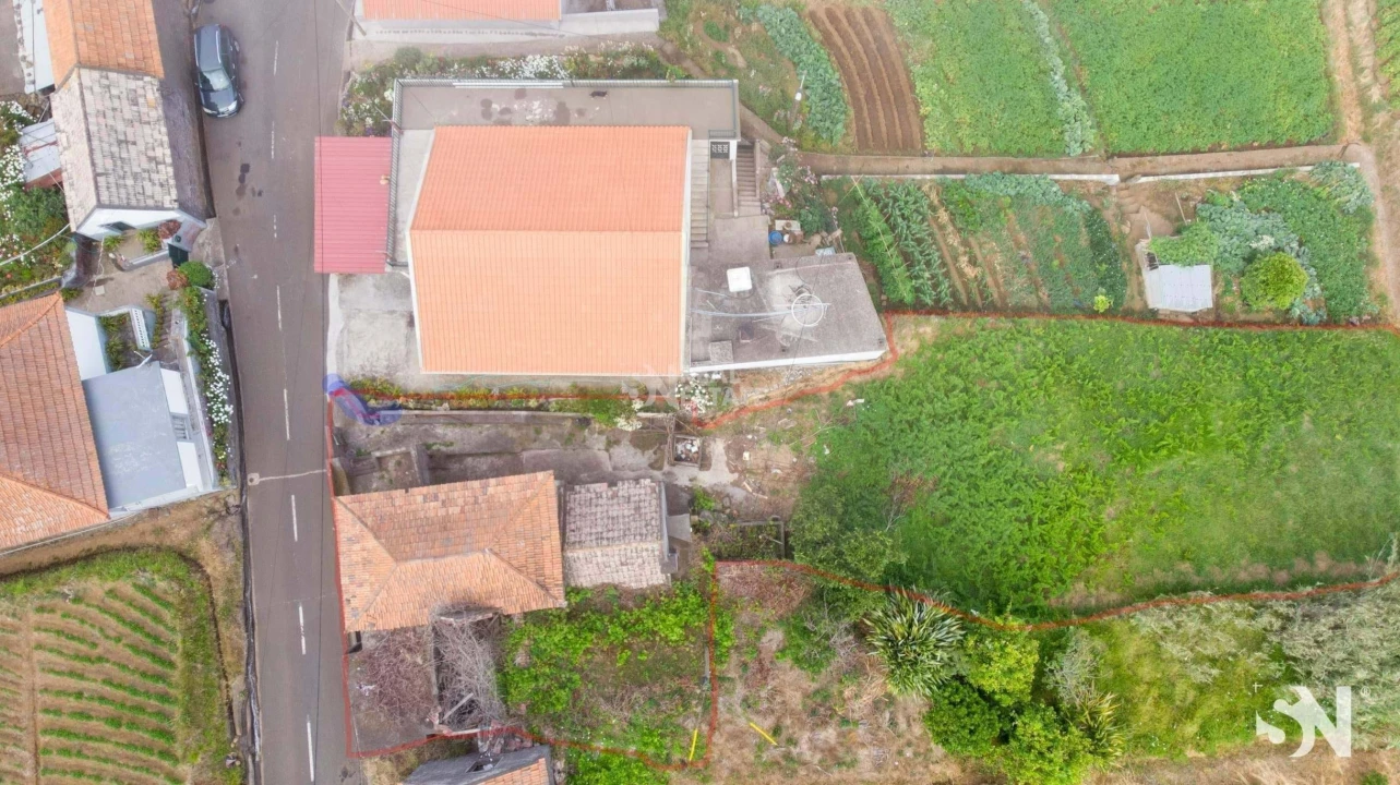 Moradia T2 para Venda em Fajã da Ovelha Foto 5