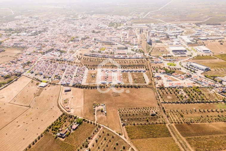 Terreno para Venda em Reguengos de Monsaraz Foto 2