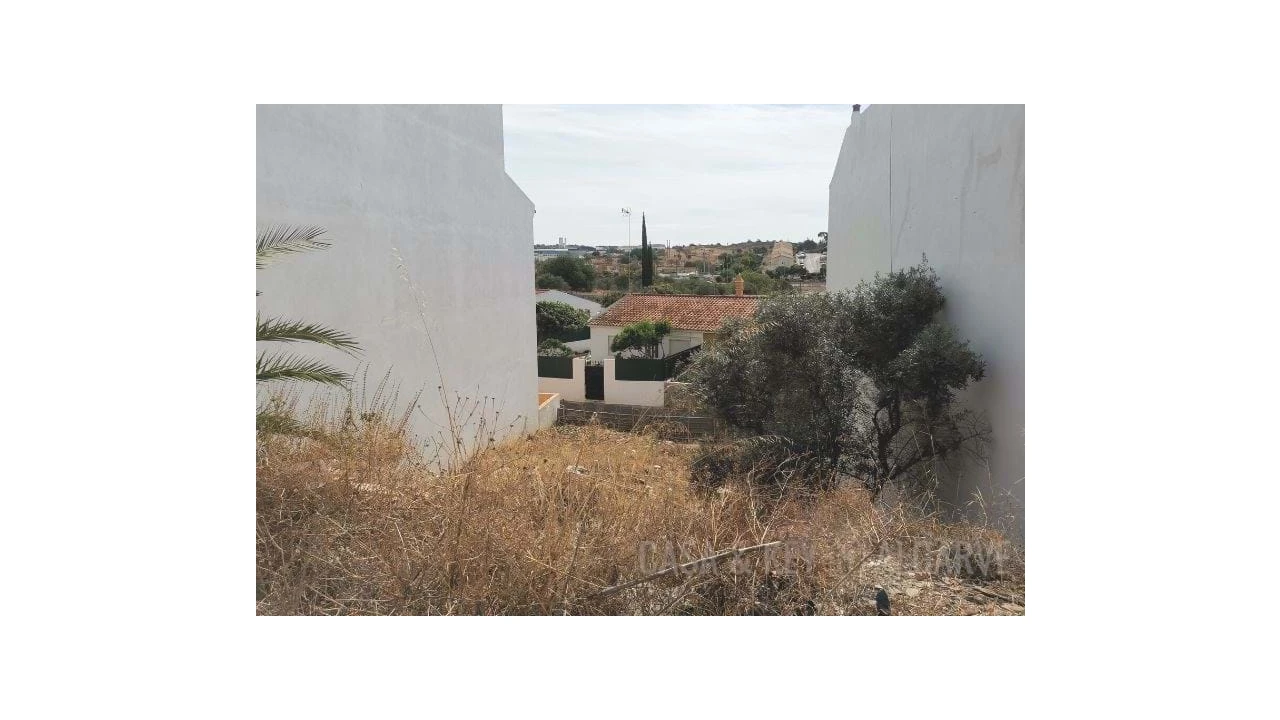 Terreno para Venda em Estômbar e Parchal Foto 8