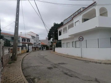 Terreno para Venda em Estômbar e Parchal