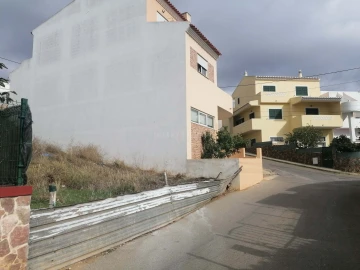 Terreno para Venda em Estômbar e Parchal