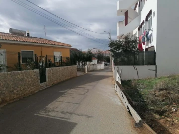 Terreno para Venda em Estômbar e Parchal