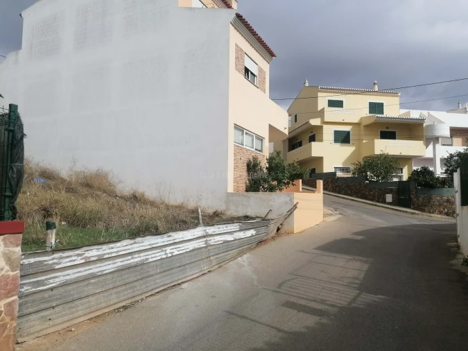 Terreno para Venda em Estômbar e Parchal Foto 3