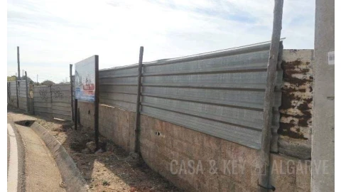 Terreno para Venda em Estômbar e Parchal