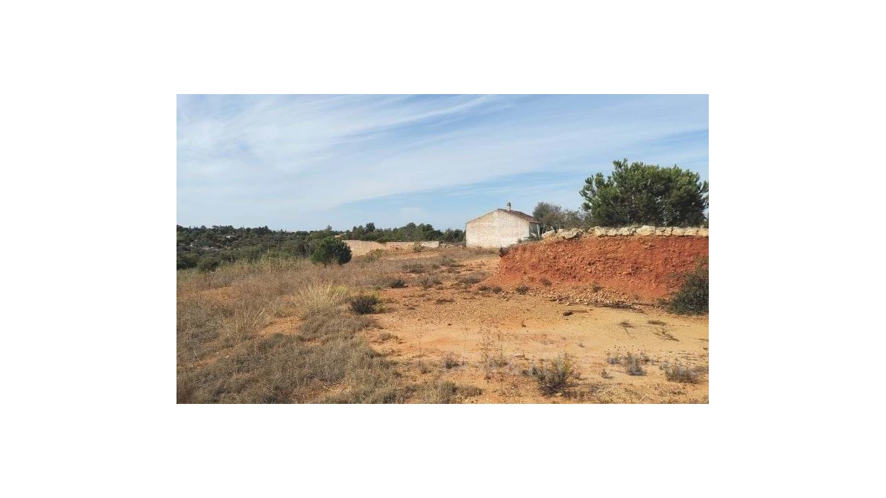 Terreno para Venda em Estômbar e Parchal Foto 5