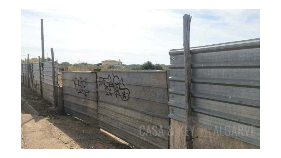 Terreno para Venda em Estômbar e Parchal Foto 2