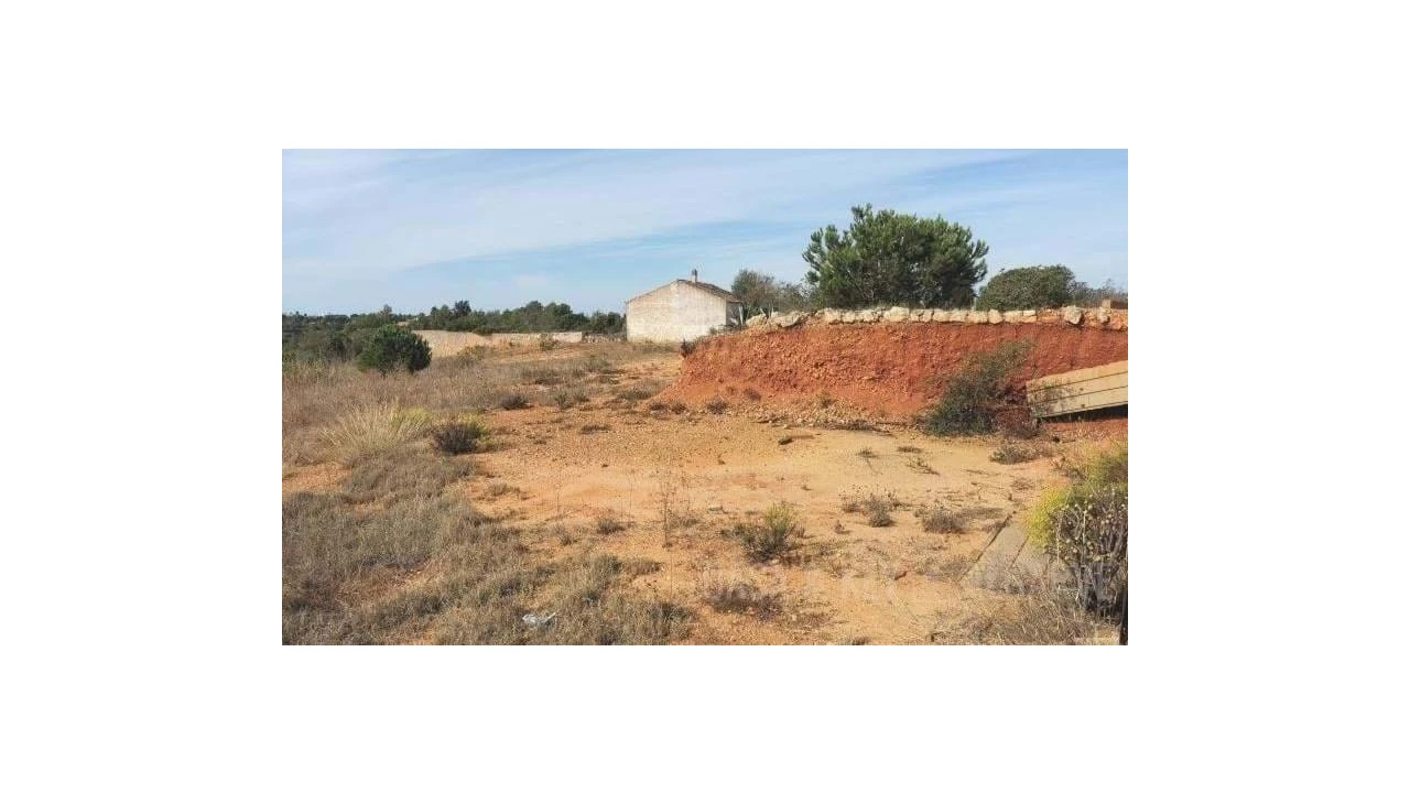 Terreno para Venda em Estômbar e Parchal Foto 4