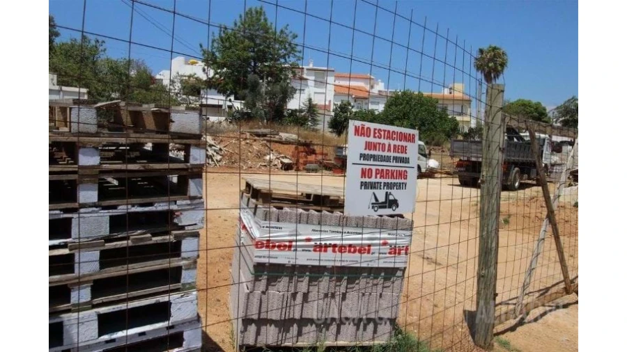 Terreno para Venda em Ferragudo Foto 3