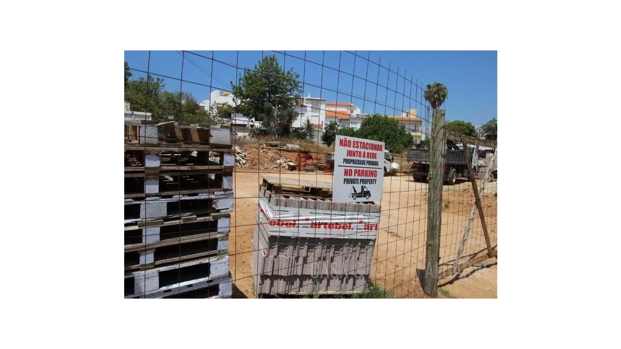 Terreno para Venda em Ferragudo Foto 3