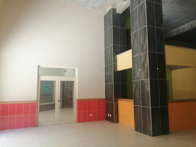 Negócio para Venda em Ferragudo Foto 8