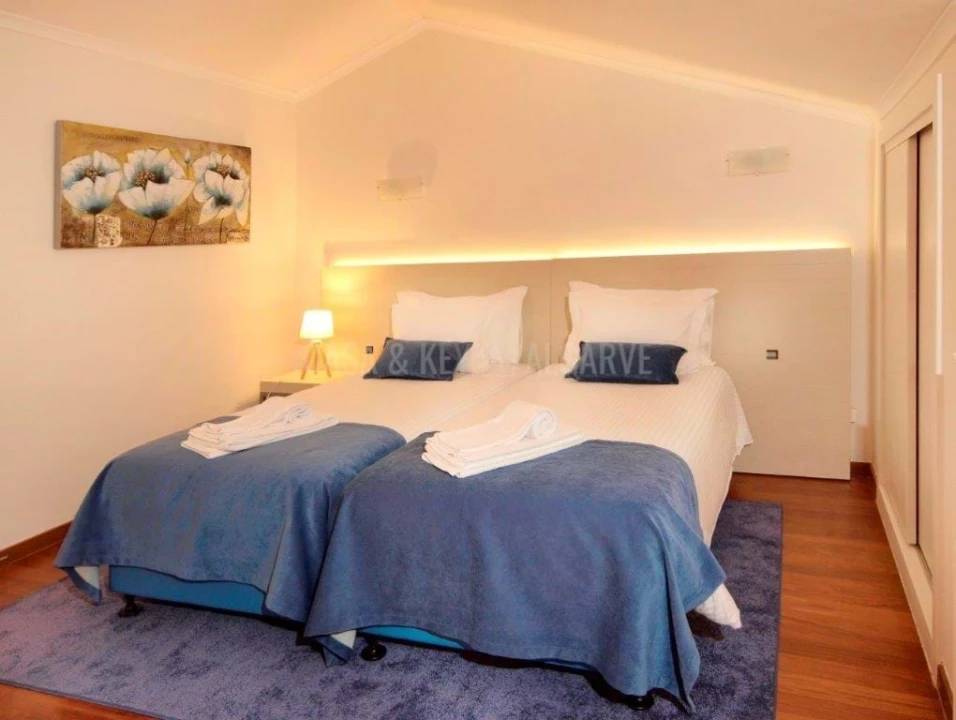 Negócio para Venda em Luz Foto 24