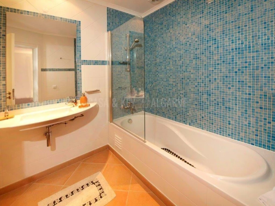 Negócio para Venda em Luz Foto 22