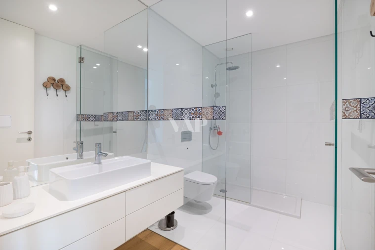 Apartamento T3 para Venda em Quarteira Foto 18
