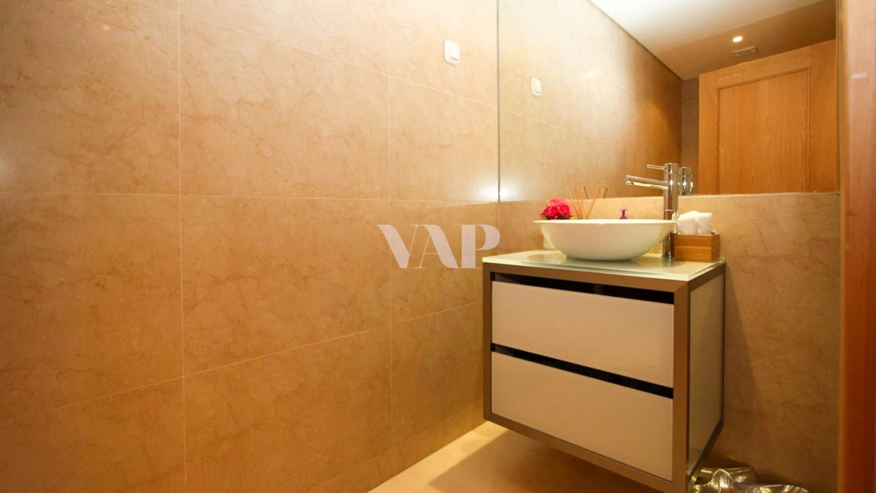 Apartamento T3 para Venda em Quarteira Foto 7