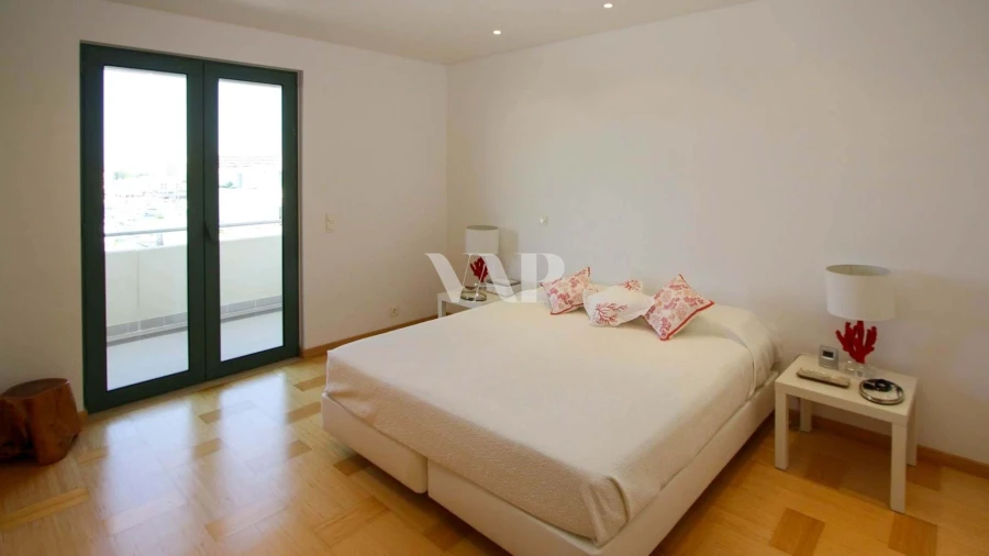 Apartamento T3 para Venda em Quarteira Foto 9