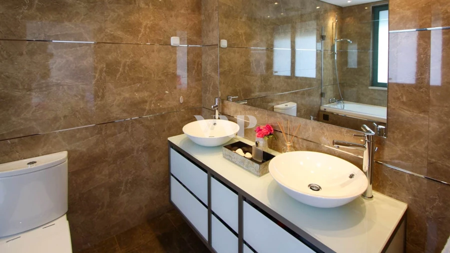 Apartamento T3 para Venda em Quarteira Foto 14