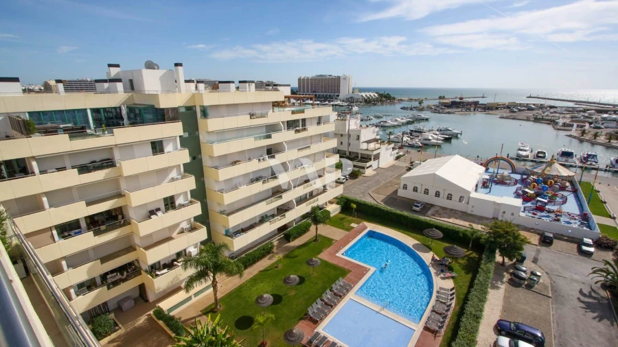 Apartamento T3 para Venda em Quarteira Foto 18