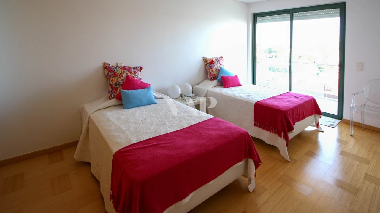Apartamento T3 para Venda em Quarteira Foto 13