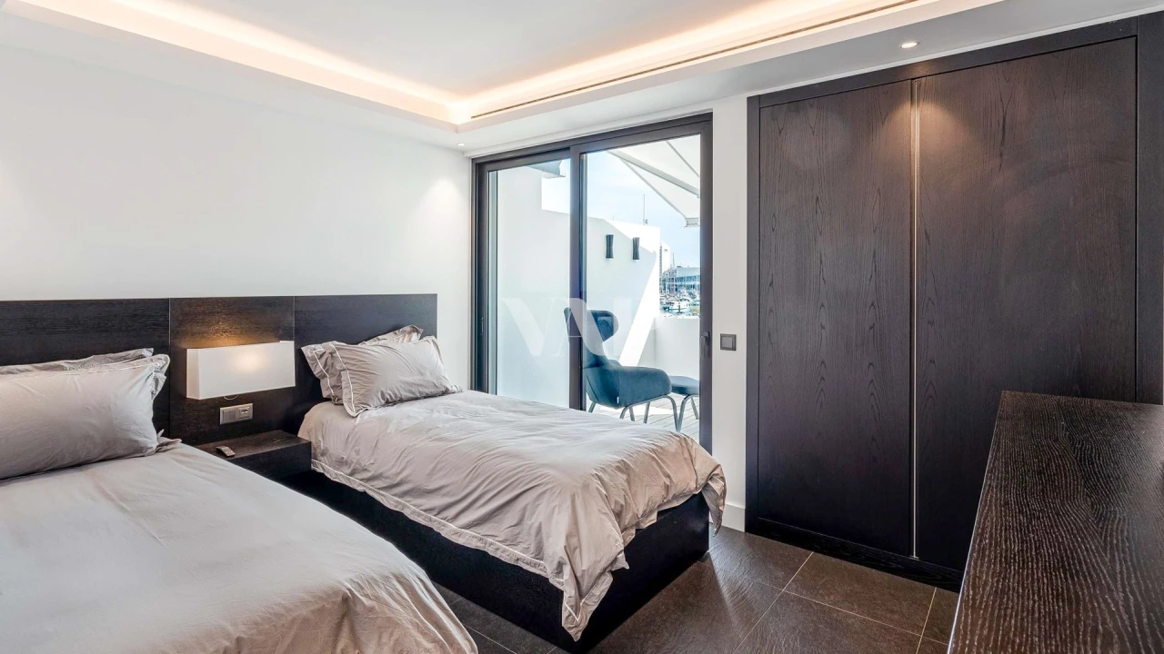 Apartamento T2 para Venda em Quarteira Foto 14