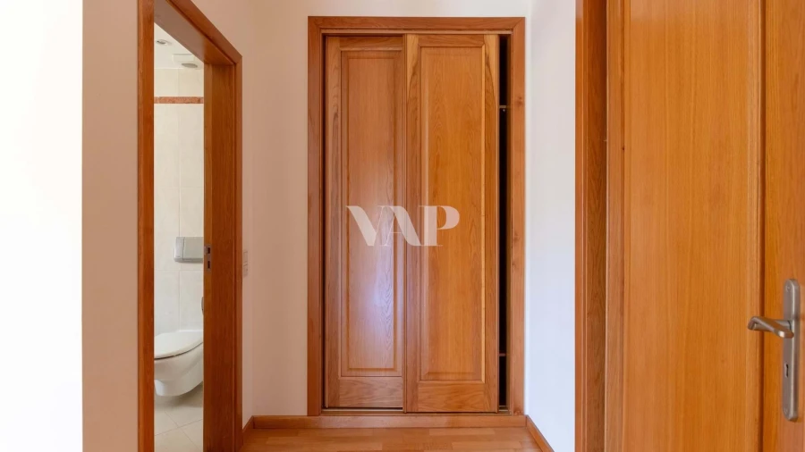 Apartamento T3 para Venda em Quarteira Foto 13