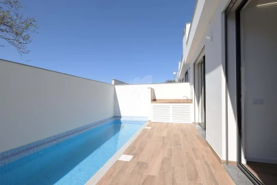 Moradia T3 para Venda em Olhão