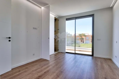 Moradia T3 para Venda em Olhão
